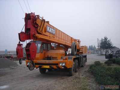 大型吊车